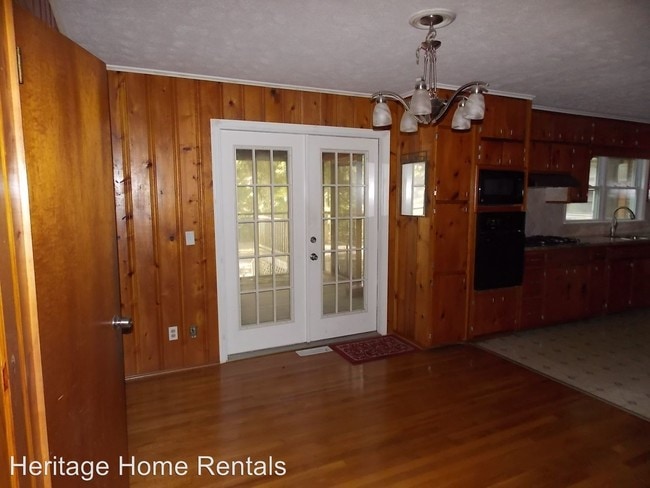 Building Photo - 3 br, 2 bath House - 102 S Lake Shore Dr