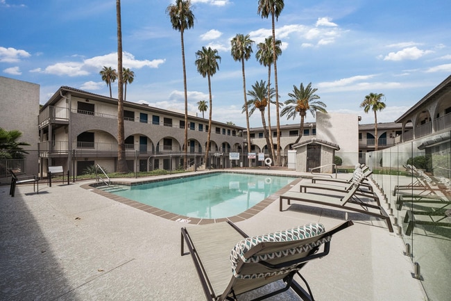 Building Photo - Sunrise on 35th