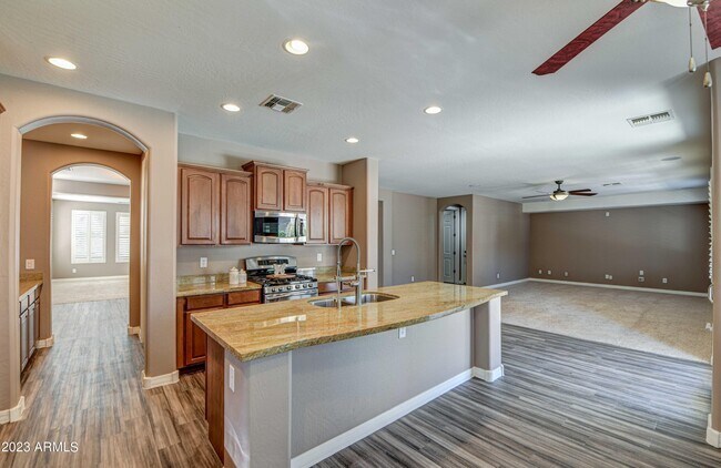 Building Photo - 20259 E Silver Creek Ln