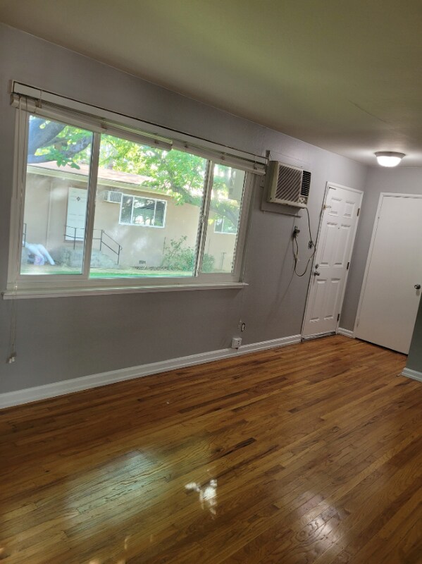 Building Photo - 612 Stafford St