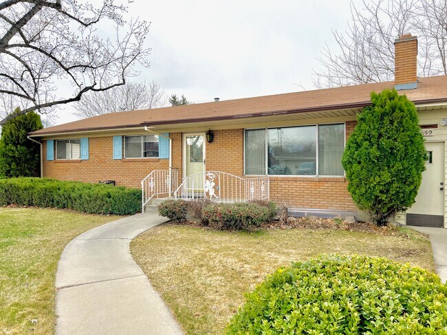 Foto del edificio - 1659 W 1000 N St