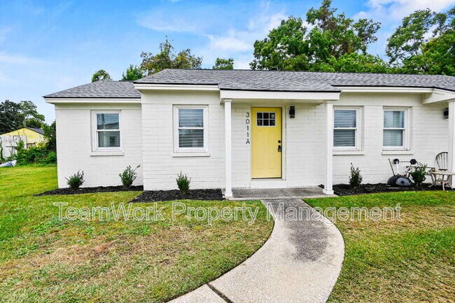 Foto del edificio - 3011 Terry Dr