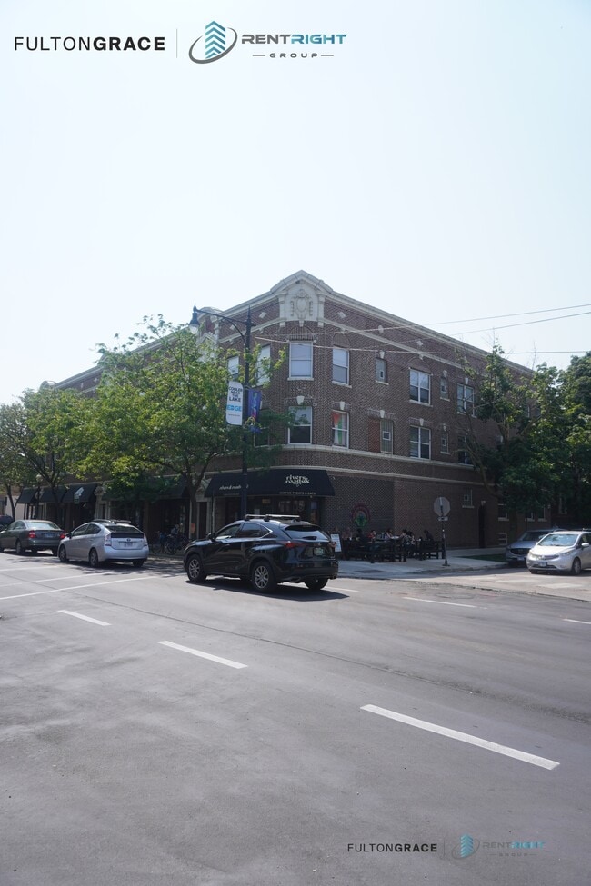 Building Photo - 6355 N Lakewood Ave