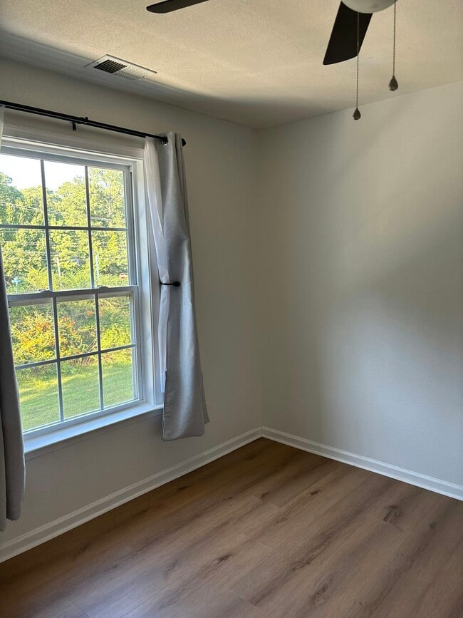 Photo - 259 Sykes Ave Apartment