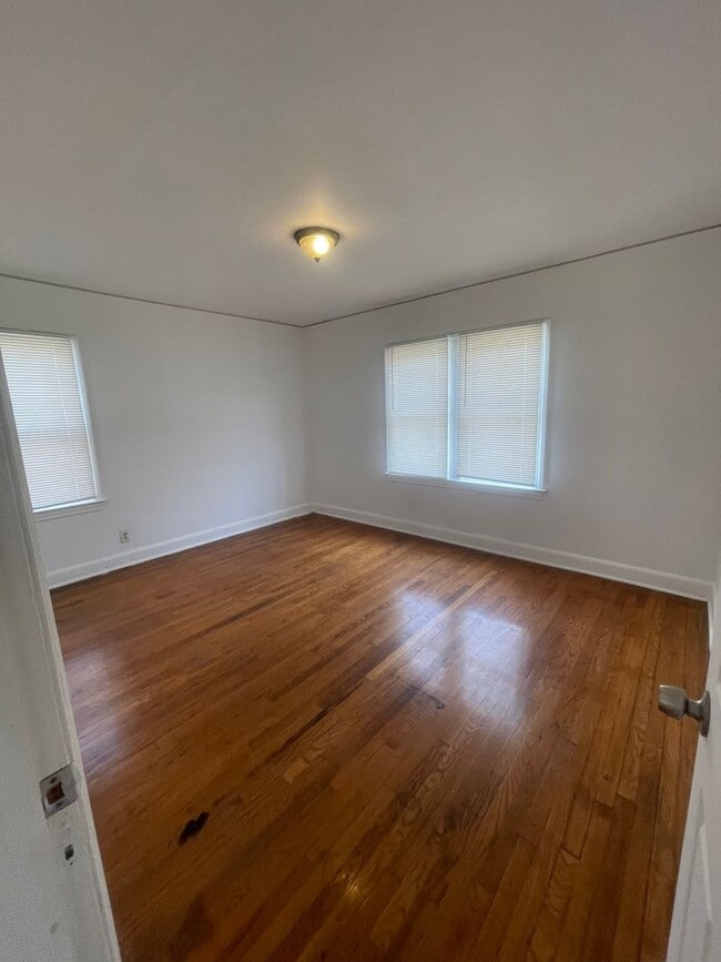 Foto del edificio - 3 bedroom willing to work with lower credit