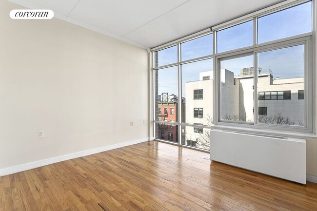Building Photo - 892 Bergen St