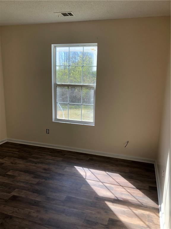 Building Photo - 49 Ghettis St