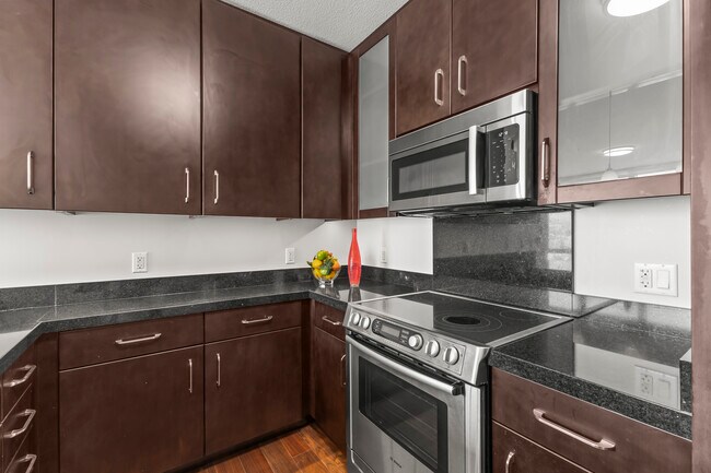 Foto del edificio - 1189 Waimanu St