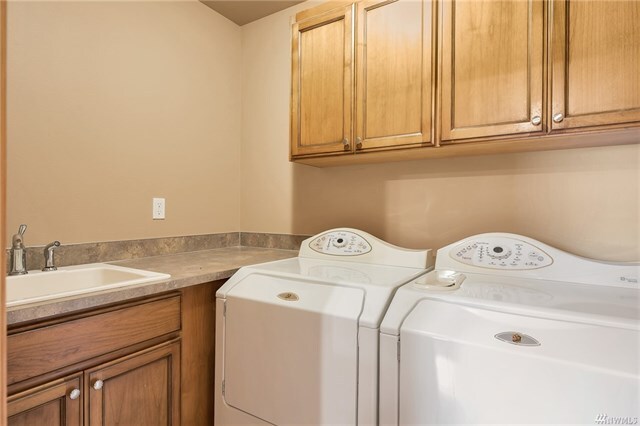 Building Photo - 1704 Burlwood Way