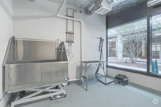 Interior Photo - Albion Oak Park