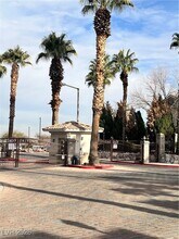 Building Photo - 1500 Cardinal Peak Ln