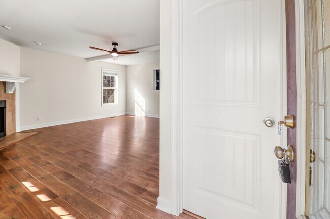 Foto del edificio - 1061 Fuji Ln