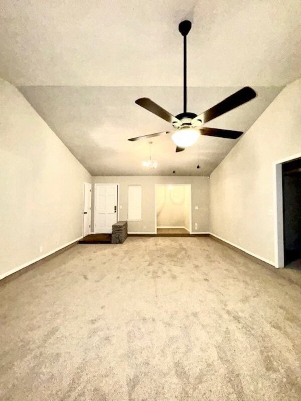 Building Photo - 14148 S Poplar Pl