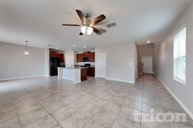 Foto del edificio - 4906 White Chicory Dr