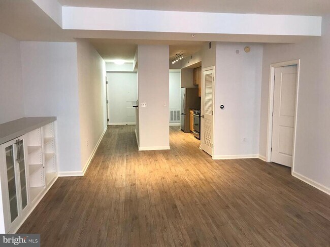 Foto del edificio - 715 6th St NW