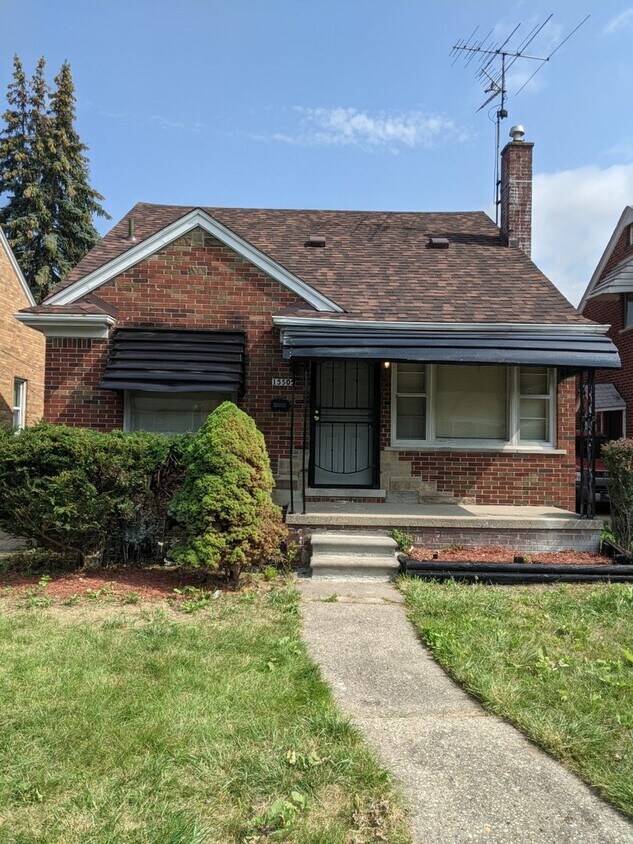 Foto principal - 15505 Eastburn St