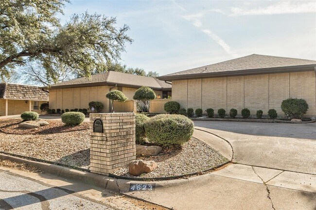 Building Photo - 4623 Ranch View Rd