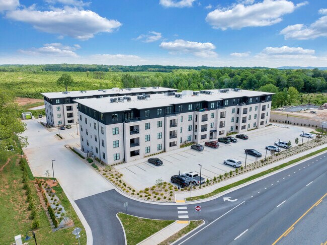 Building Photo - Town Center Apartments