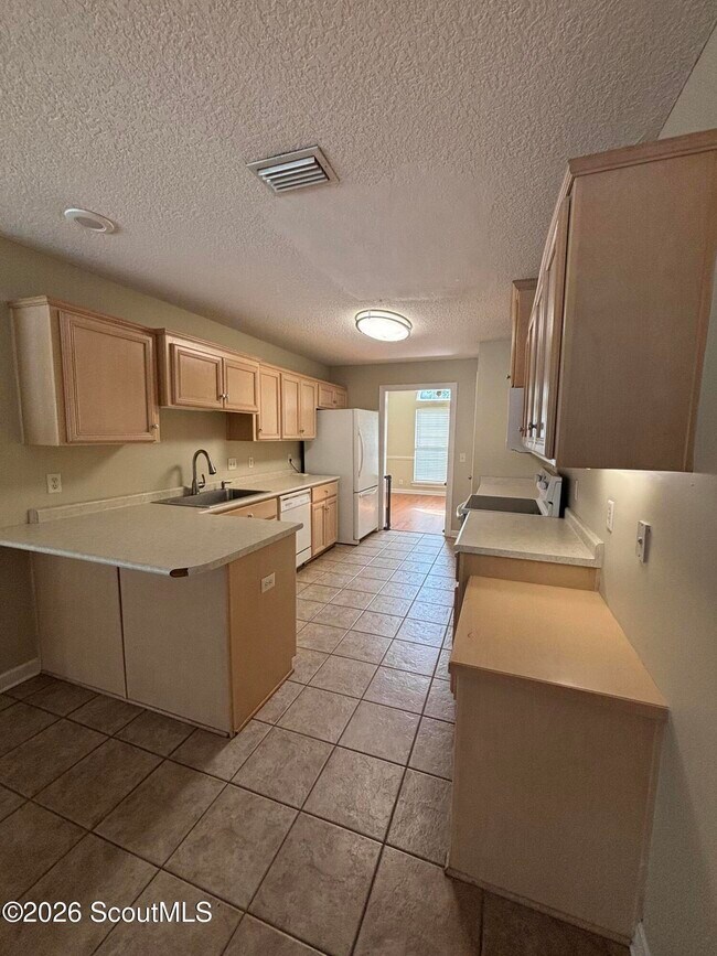 Building Photo - 139 Eagle Crest Dr