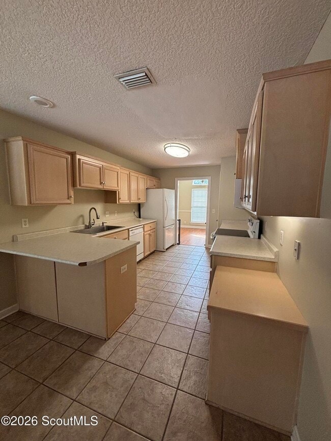 Foto del edificio - 139 Eagle Crest Dr