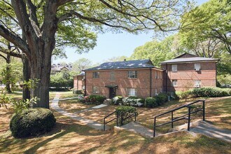 Building Photo - 1337 Briarwood Dr NE