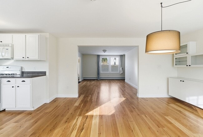 Building Photo - 45R South