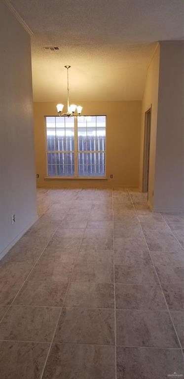 Foto del edificio - 17 Crown Pointe Blvd