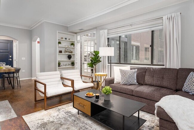 Foto del edificio - 2231 E 67th St