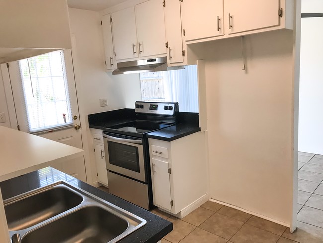 Kitchen - Sherry Lane Garden Homes