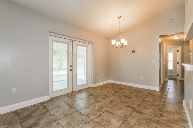 Foto del edificio - 4144 Baywater Pl