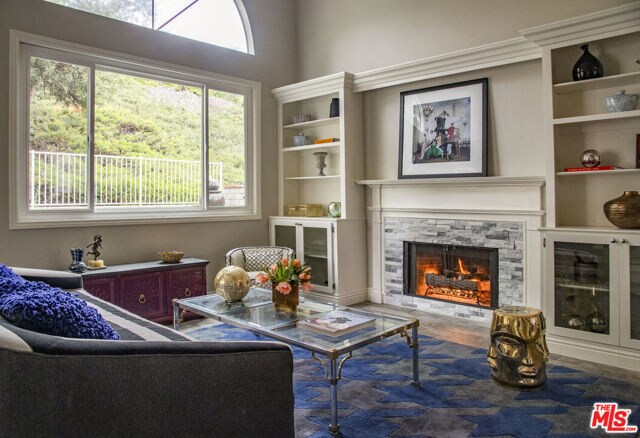 Foto del edificio - 28256 N Evergreen Ln