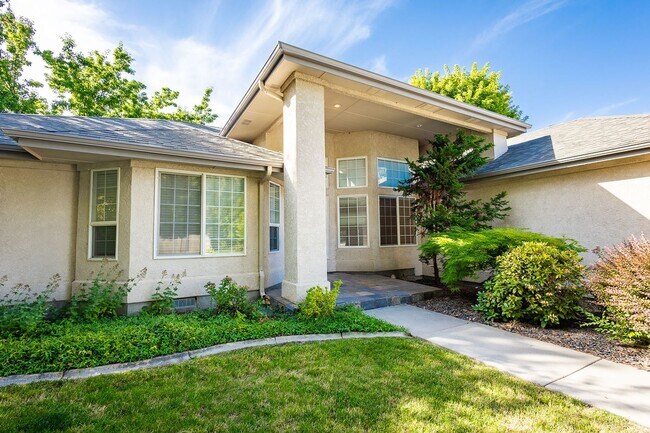 Foto del edificio - Beautiful home in the heart of Eagle
