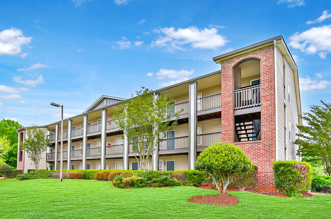 Crossing at Reedy Creek Apartments - Charlotte, NC | Apartments.com