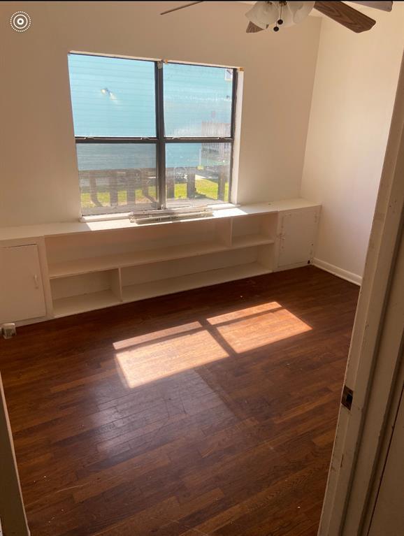 Foto del edificio - 1709 Bayou Homes Dr