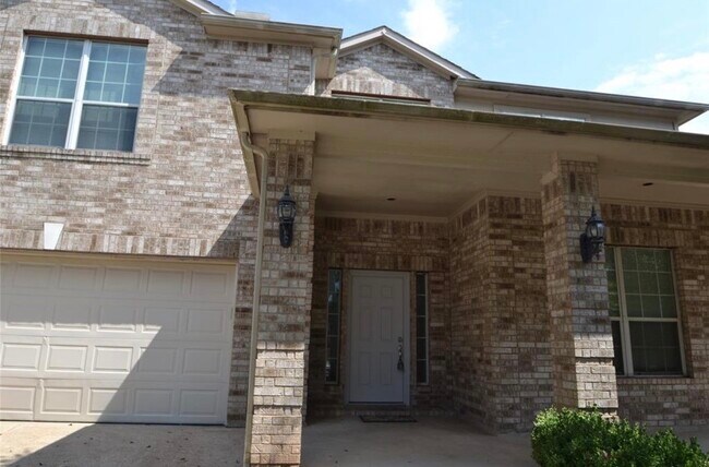 Building Photo - 2110 Banfield Ct