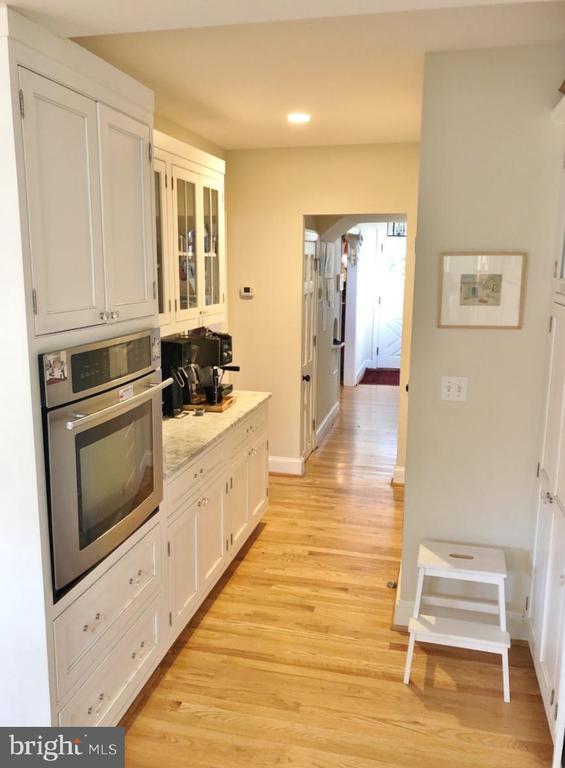 Foto principal - 5603 Chevy Chase Pkwy NW
