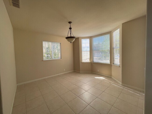 Building Photo - 3000 Bergamo Court Sacramento, CA 95833