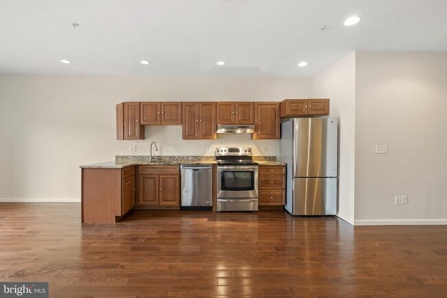 Photo - 118-20 Richmond St Apartment