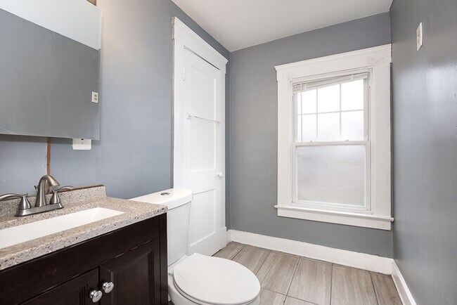 Foto del edificio - 2827 Avondale Ave