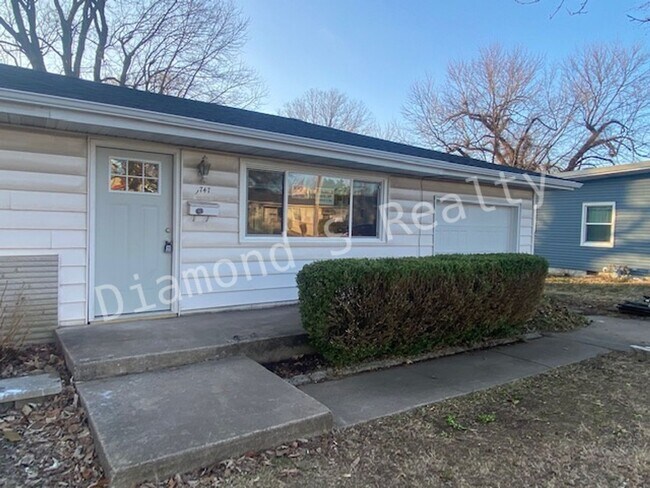 Foto del edificio - Cute 3-Bedroom Home Located Near Bass Pro!