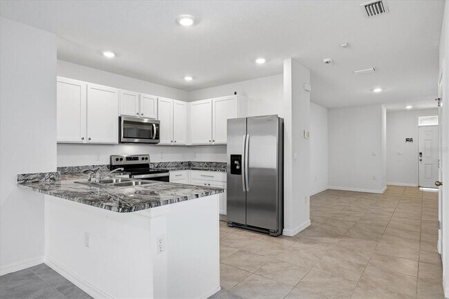 Building Photo - 2901 Maiden Grass Isle