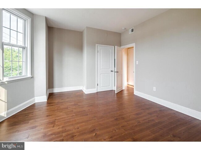 Building Photo - 928 Fitzwater St