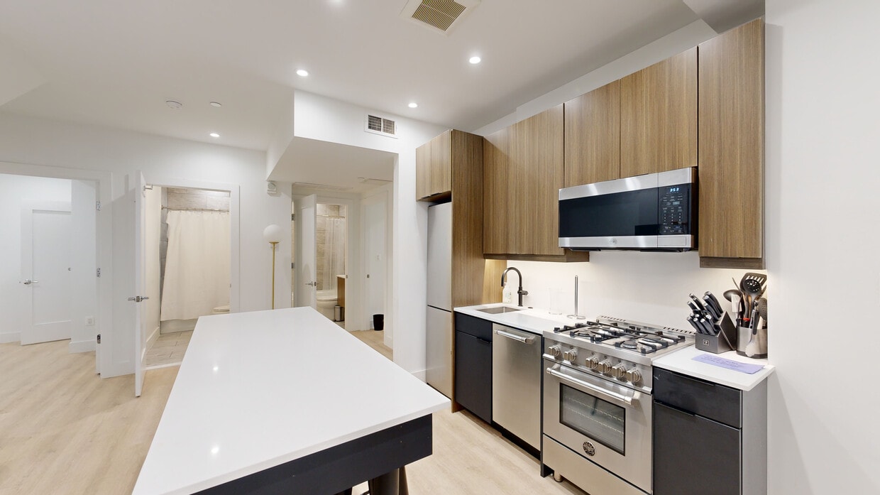 Photo - University Haus Apartments
