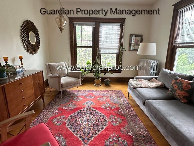 Foto del edificio - Spacious Prospect Park Upper Level, Sun Ro...
