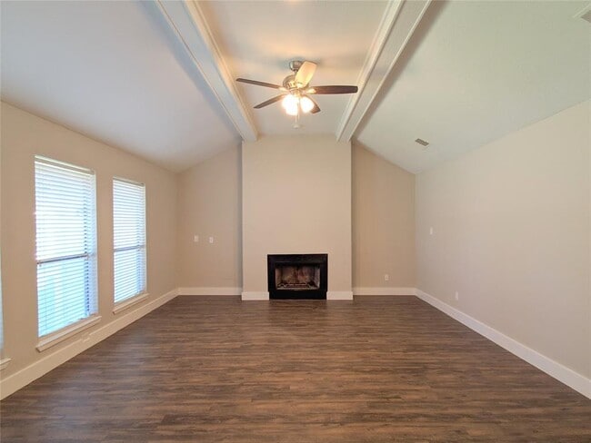 Building Photo - 18918 Walden Forest Dr