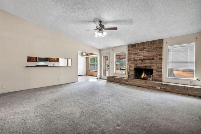 Building Photo - 241 Silverstone Ln