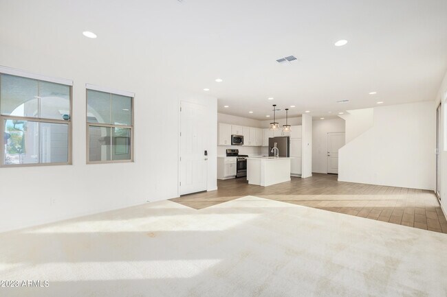Building Photo - 1720 S 82nd Pl