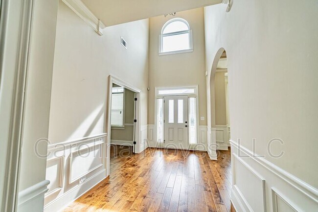 Foto del edificio - 200 Sunnybrook Ln