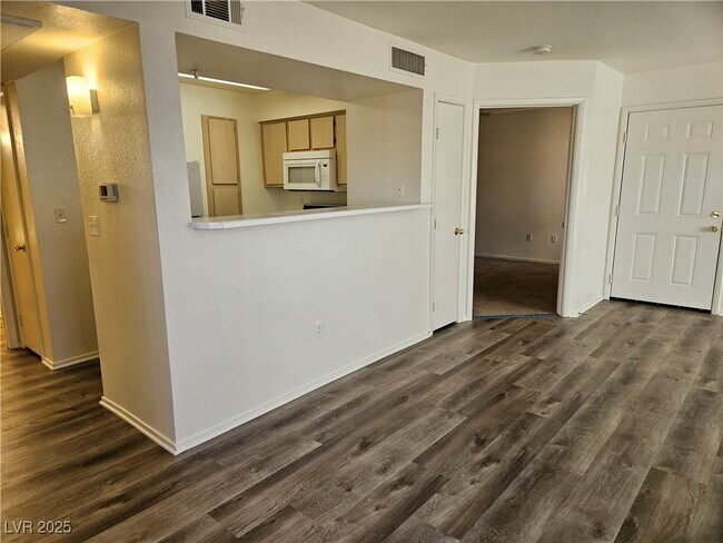 Foto del edificio - 8101 W Flamingo Rd