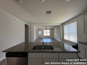Foto del edificio - 13643 Pickett Canyon